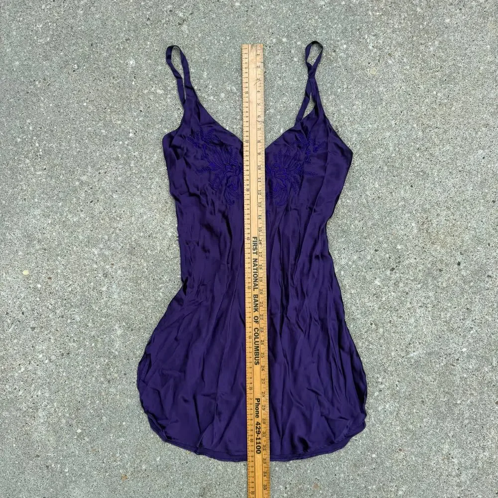 VTG Victoria's Secret Gold Label Silk Floral Embroidered Slip Dress Purple Small - Picture 7 of 10